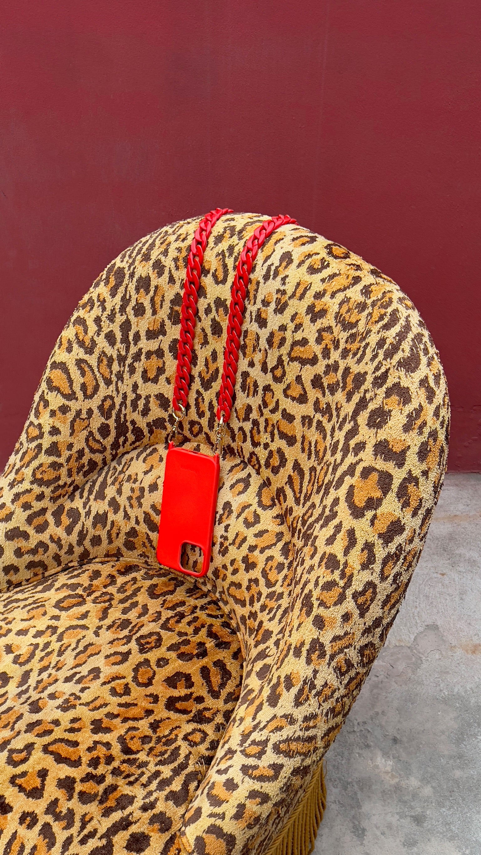 <tc>Cherry Red Chain Necklace</tc>